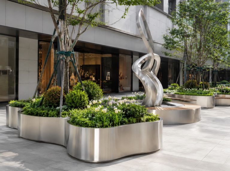 马关县不锈钢景观雕塑与金属花箱